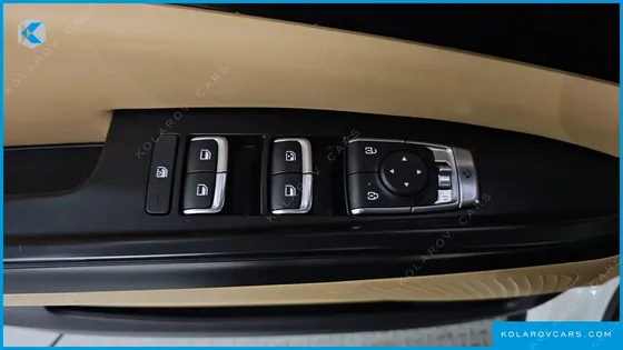 KIA CARNIVAL DIESEL 9-SEATER PRESTIGE