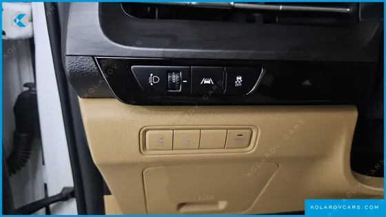 KIA CARNIVAL DIESEL 9-SEATER PRESTIGE