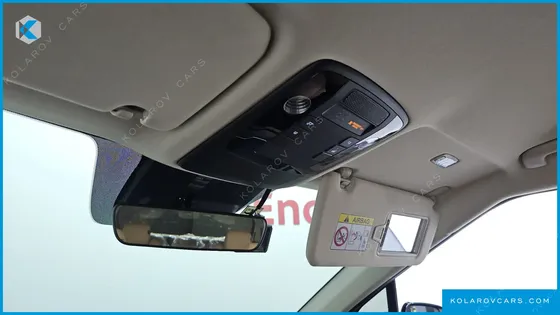 KIA CARNIVAL DIESEL 9-SEATER PRESTIGE