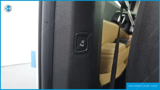 KIA CARNIVAL DIESEL 9-SEATER PRESTIGE