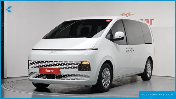 HYUNDAI STARIA TOURER 9-SEATER