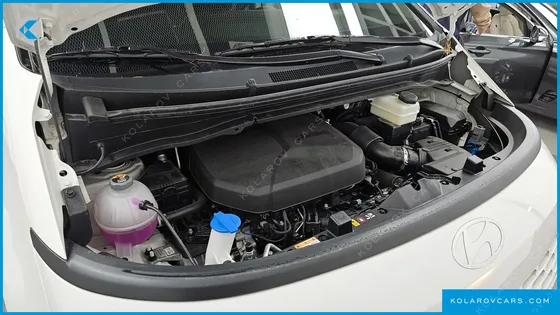 HYUNDAI STARIA TOURER 9-SEATER