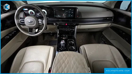 KIA CARNIVAL GASOLINE 7-SEATER HI-LIMOUSINE