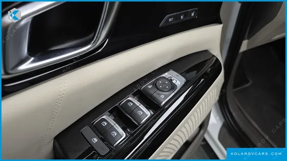 KIA CARNIVAL DIESEL 9-SEATER SIGNATURE