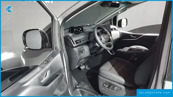 HYUNDAI STARIA TOURER 9-SEATER