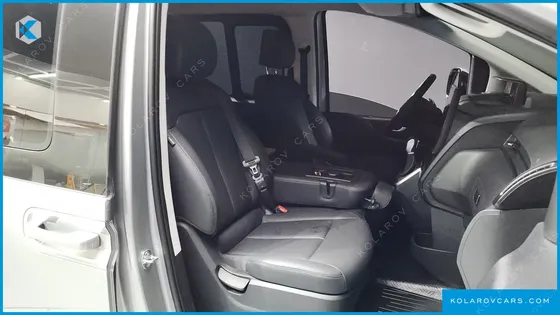 HYUNDAI STARIA TOURER 9-SEATER