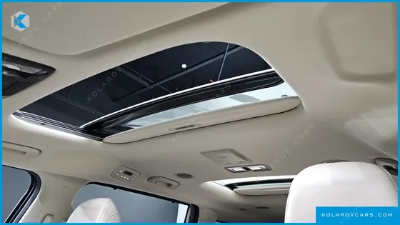 KIA CARNIVAL GASOLINE 7-SEATER SIGNATURE