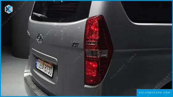 HYUNDAI STAREX WAGON 12-SEATER