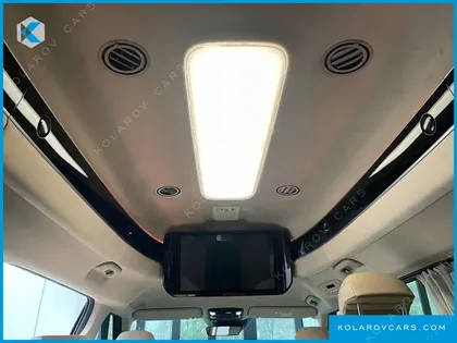 KIA CARNIVAL GASOLINE 9-SEATER HI-LIMOUSINE