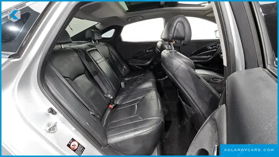 HYUNDAI GRANDEUR HG240 LUXURY