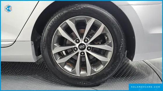 HYUNDAI GRANDEUR HG240 LUXURY