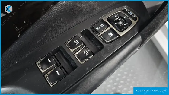 HYUNDAI GRANDEUR HG240 LUXURY