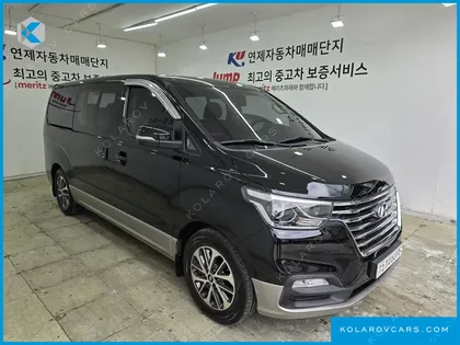 HYUNDAI STAREX URBAN 9-SEATER