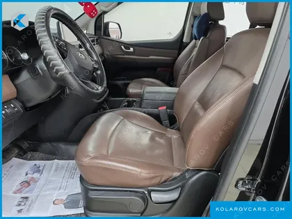HYUNDAI STAREX URBAN 9-SEATER