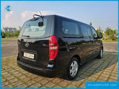 HYUNDAI STAREX WAGON 12-SEATER