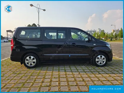 HYUNDAI STAREX WAGON 12-SEATER