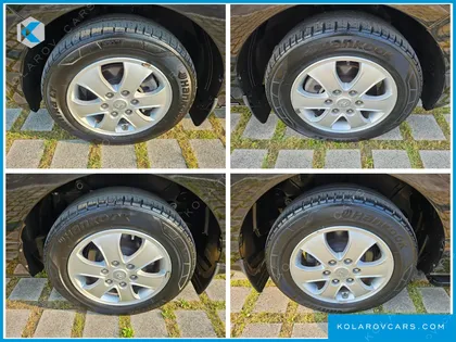 HYUNDAI STAREX WAGON 12-SEATER