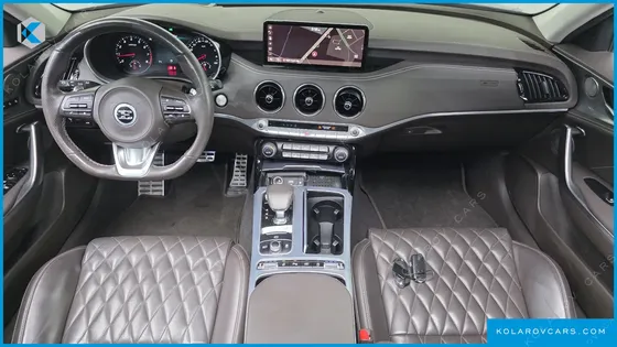 KIA STINGER 2.5 AWD MASTERS