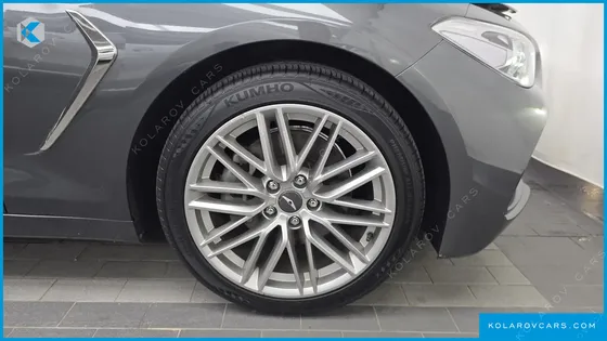 GENESIS G70 2.0T AWD