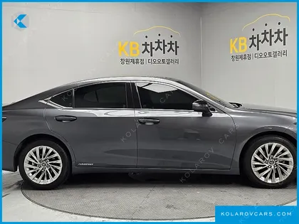 LEXUS ES EXECUTIVE