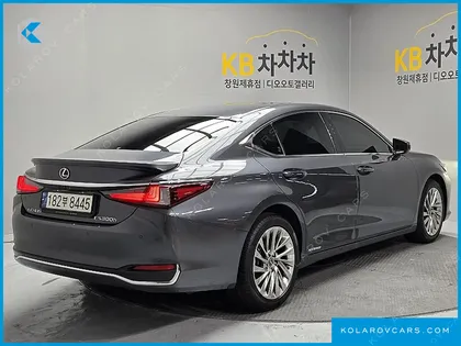 LEXUS ES EXECUTIVE