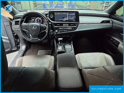 LEXUS ES EXECUTIVE