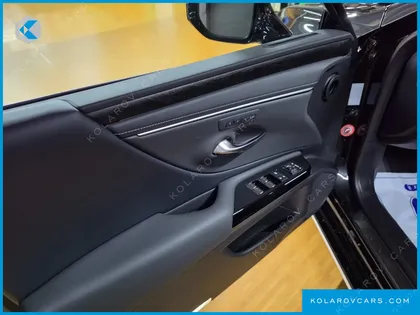 LEXUS ES LUXURY PLUS
