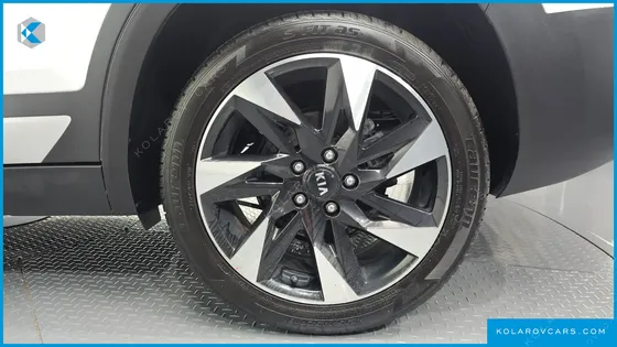 KIA SELTOS GASOLINE 1.6 TURBO 2WD