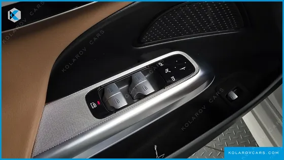 MERCEDES E-CLASS E200 AVANTGARDE