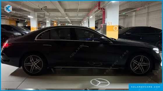 MERCEDES E-CLASS E300 4MATIC AMG LINE