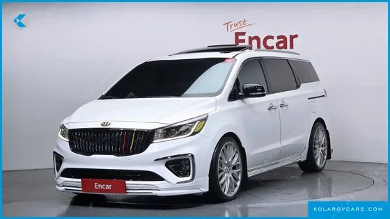 KIA CARNIVAL 7-SEATER LIMOUSINE