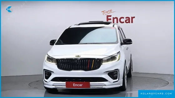 KIA CARNIVAL 7-SEATER LIMOUSINE
