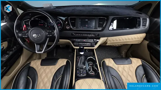 KIA CARNIVAL 7-SEATER LIMOUSINE