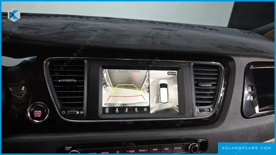 KIA CARNIVAL 7-SEATER LIMOUSINE