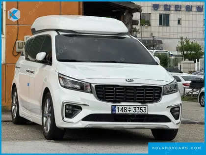 KIA CARNIVAL 9-SEATER HI-LIMOUSINE