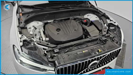 VOLVO XC60 B5 ULTRA BRIGHT