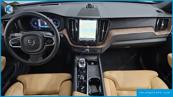 VOLVO XC60 B5 ULTRA BRIGHT