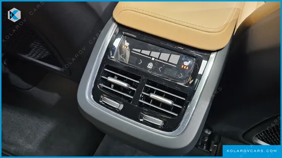 VOLVO XC60 B5 ULTRA BRIGHT