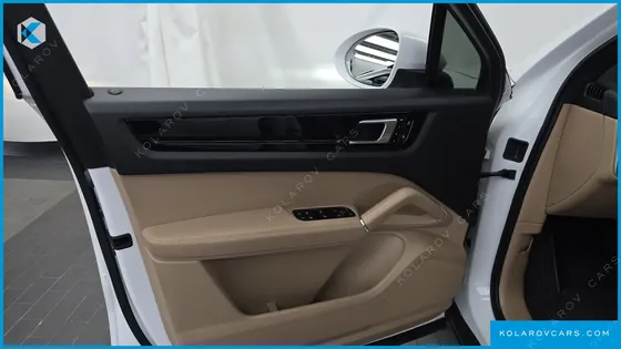 PORSCHE CAYENNE 3.0 E-HYBRID