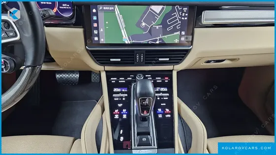 PORSCHE CAYENNE 3.0 COUPE PLATINUM EDITION