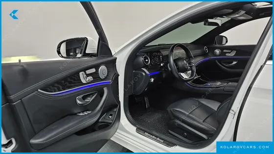 MERCEDES E-CLASS E220D 4MATIC AMG LINE