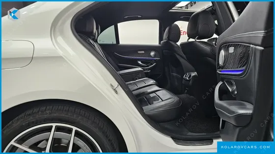 MERCEDES E-CLASS E220D 4MATIC AMG LINE