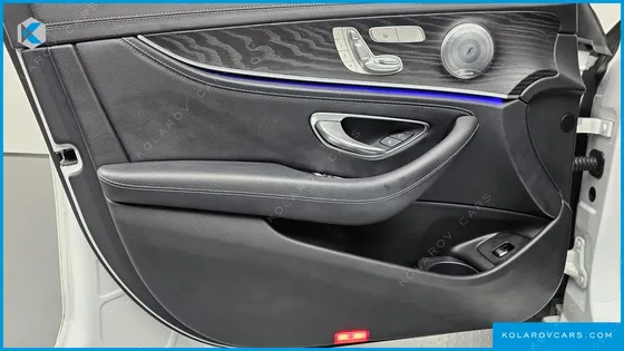 MERCEDES E-CLASS E220D 4MATIC AMG LINE