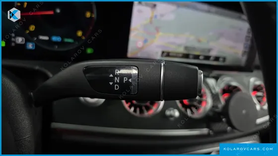 MERCEDES E-CLASS E220D 4MATIC AMG LINE
