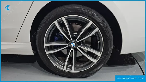 BMW GRAN TURISMO (GT) 630I XDRIVE M SPORT