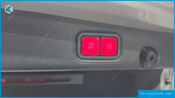 MERCEDES E-CLASS E300E 4MATIC EXCLUSIVE