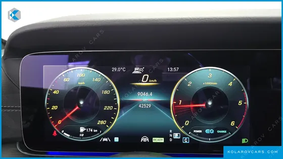 MERCEDES E-CLASS E220D 4MATIC AMG LINE