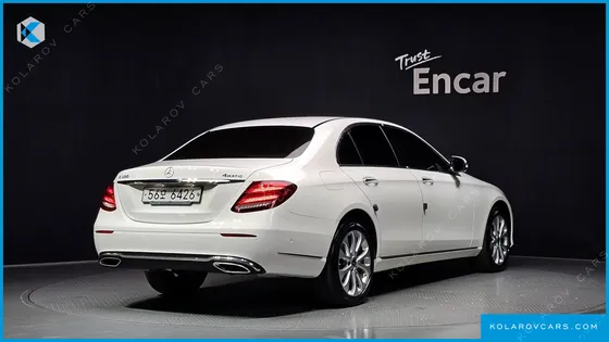MERCEDES E-CLASS E300 4MATIC EXCLUSIVE STANDARD
