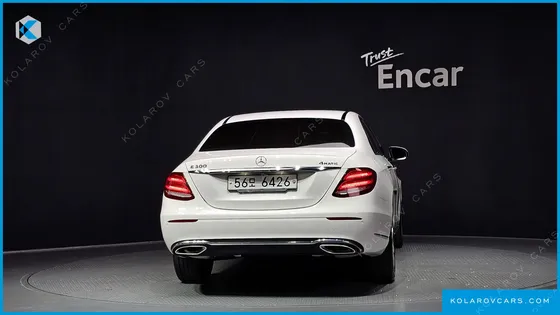 MERCEDES E-CLASS E300 4MATIC EXCLUSIVE STANDARD