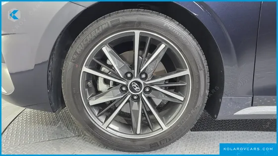 HYUNDAI GRANDEUR 2.5